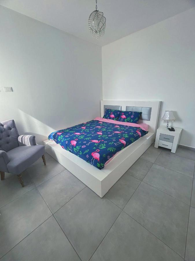 Panorama Apartment " City Garden " 바트얌 외부 사진
