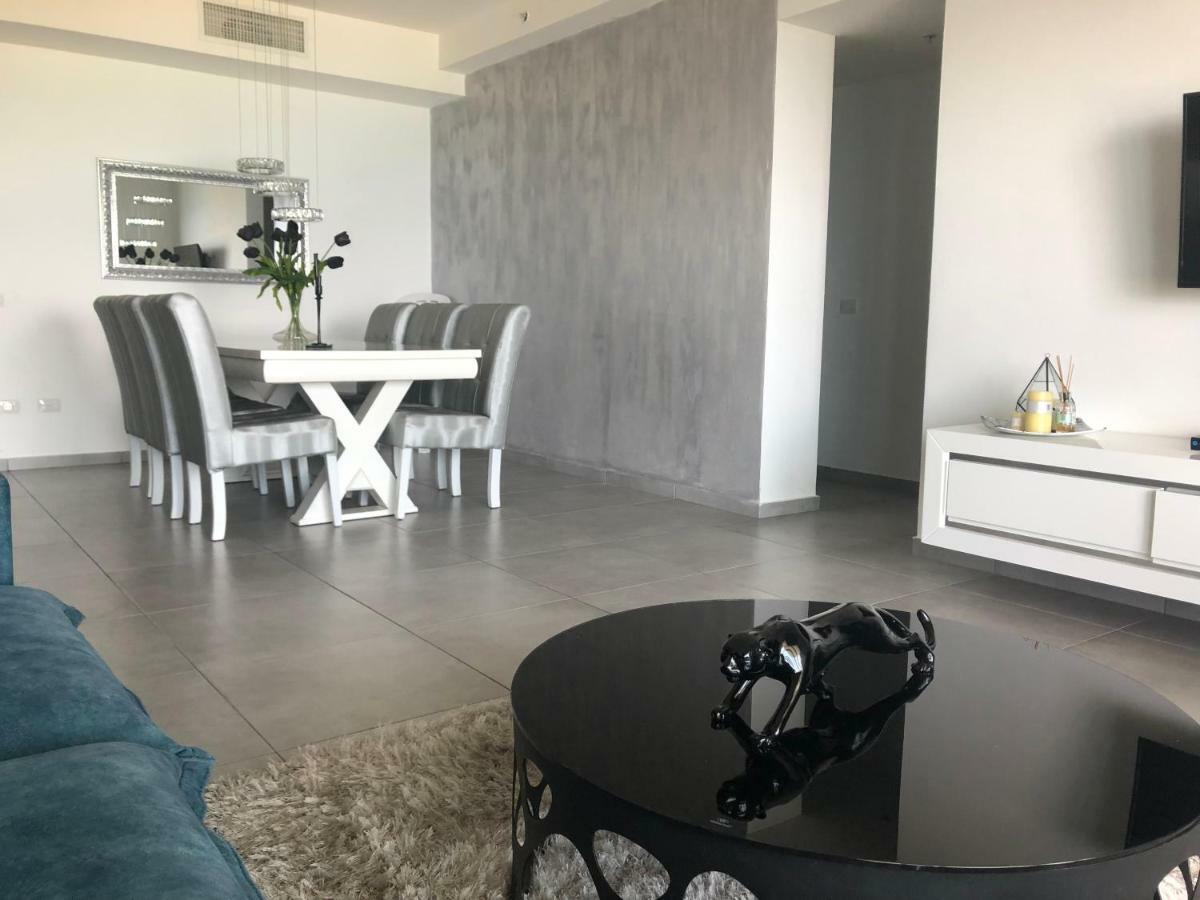 Panorama Apartment " City Garden " 바트얌 외부 사진